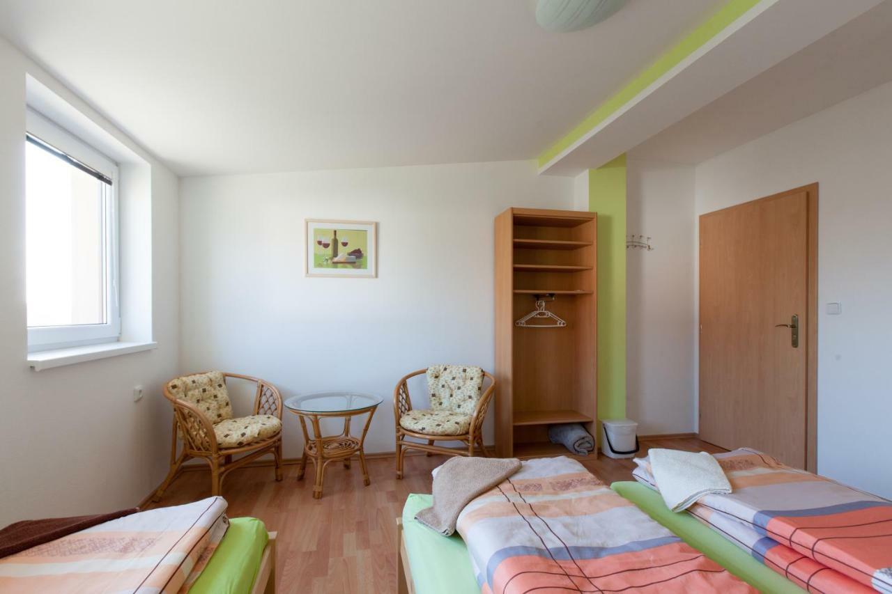 Hotel Sklipek Vinarstvi Paul Velké Bílovice Zewnętrze zdjęcie